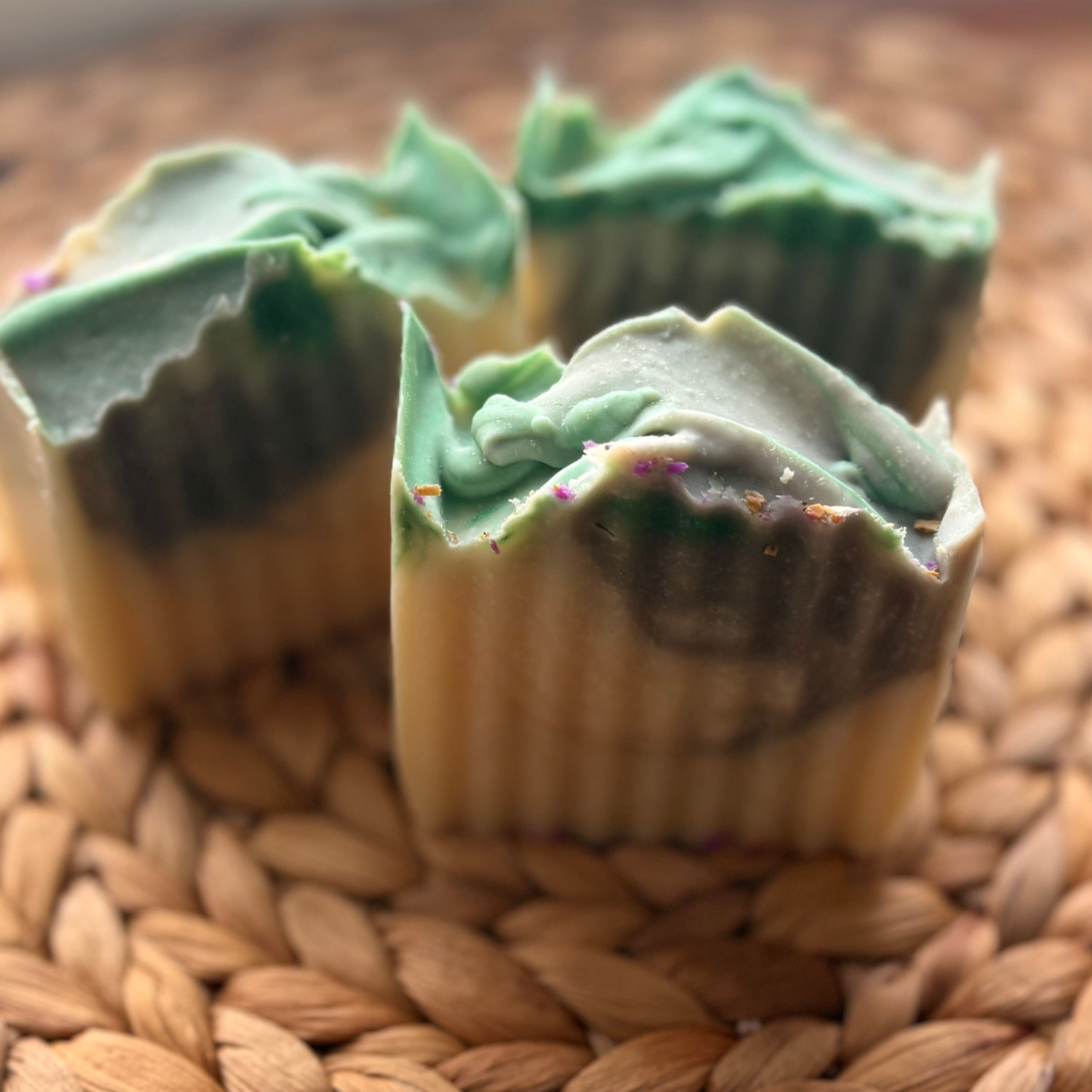Spearmint , Mint, Pine & Lemon